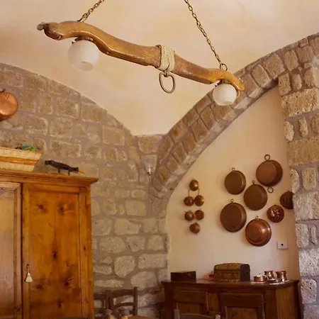 La Corte Di Maria Piccilli